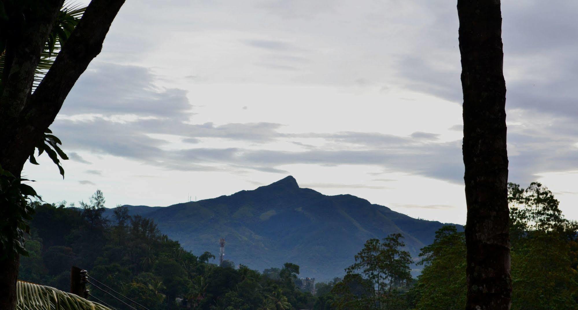Blue Haven Guest House Kandy Buitenkant foto