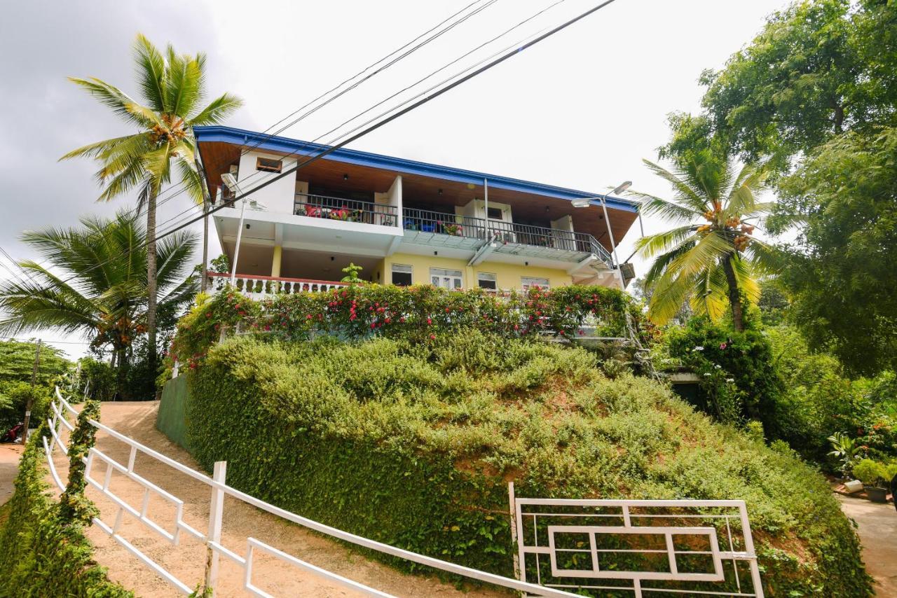 Blue Haven Guest House Kandy Buitenkant foto